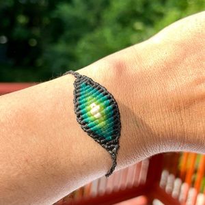 Evil Eye Macrame Bracelet Artisanal Green Handcrafted in Patagonia one of a kind